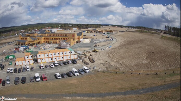 Ydalir skole og barnehage i 2019 (Foto fra Byggekamera.no, Betongmast Hæhre) Ydalir skole og barnehage i 2019 (Foto fra Byggekamera.no, Betongmast Hæhre)