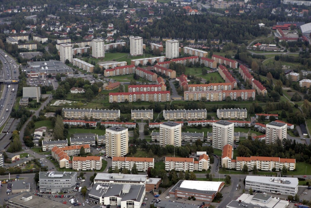 Manglerud har navnet sitt etter en gård. For 70 år siden var det landbruksareal her. I dag står det blokker og rekkehus der jordene lå. Hvordan kommer Oslo til å se ut i fremtiden? (Foto: Cornelius Poppe, NTB Scanpix) Manglerud har navnet sitt etter en gård. For 70 år siden var det landbruksareal her. I dag står det blokker og rekkehus der jordene lå. Hvordan kommer Oslo til å se ut i fremtiden? (Foto: Cornelius Poppe, NTB Scanpix)