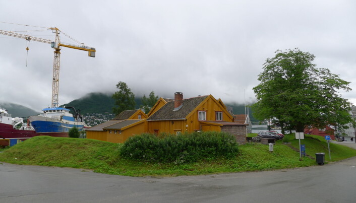 Her lå en gang Skansen. Klarer du å se restene av borgen? (Foto: Inge Sørgård) Her lå en gang Skansen. Klarer du å se restene av borgen? (Foto: Inge Sørgård)