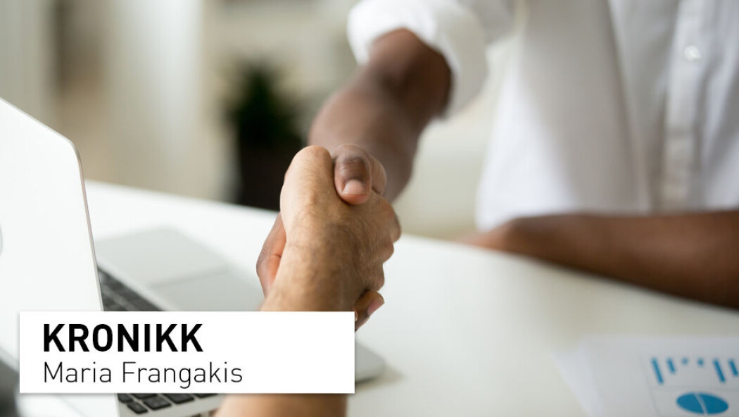 – En brobygger, og støtten fra denne, kan gjøre veien inn i arbeidslivet litt enklere. Dette burde bli et tilbud til alle flyktninger. En slik organisering er mer effektiv, og den er selvsagt også mer kostbar, skriver Maria Frangakis. – En brobygger, og støtten fra denne, kan gjøre veien inn i arbeidslivet litt enklere. Dette burde bli et tilbud til alle flyktninger. En slik organisering er mer effektiv, og den er selvsagt også mer kostbar, skriver Maria Frangakis.