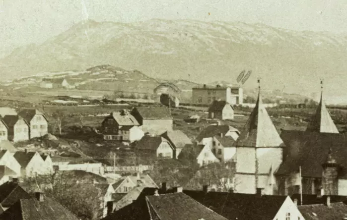 Kongssteinen sett fra Valbergståret litt før 1867.