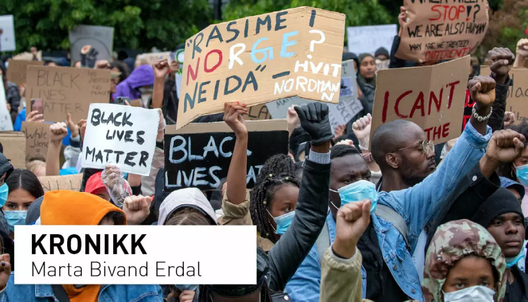 Politidrapet på George Floyd og demonstrasjoner i USA og her i Norge har vært preget av en polarisert debatt. Debatten om begreper og den vitenskapelige tilnærmingen til rasisme har også blitt unødvendig polarisert, skriver kronikkforfatteren. Her fra Black Lives Matter-demonstrasjonen i Oslo i 2020.