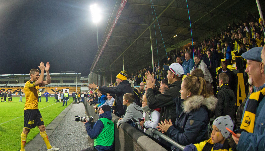 Endret kampdag i Eliteserien kan gi økte inntekter, men også gi andre fordeler, skriver professor Alex Krumer. Endret kampdag i Eliteserien kan gi økte inntekter, men også gi andre fordeler, skriver professor Alex Krumer.