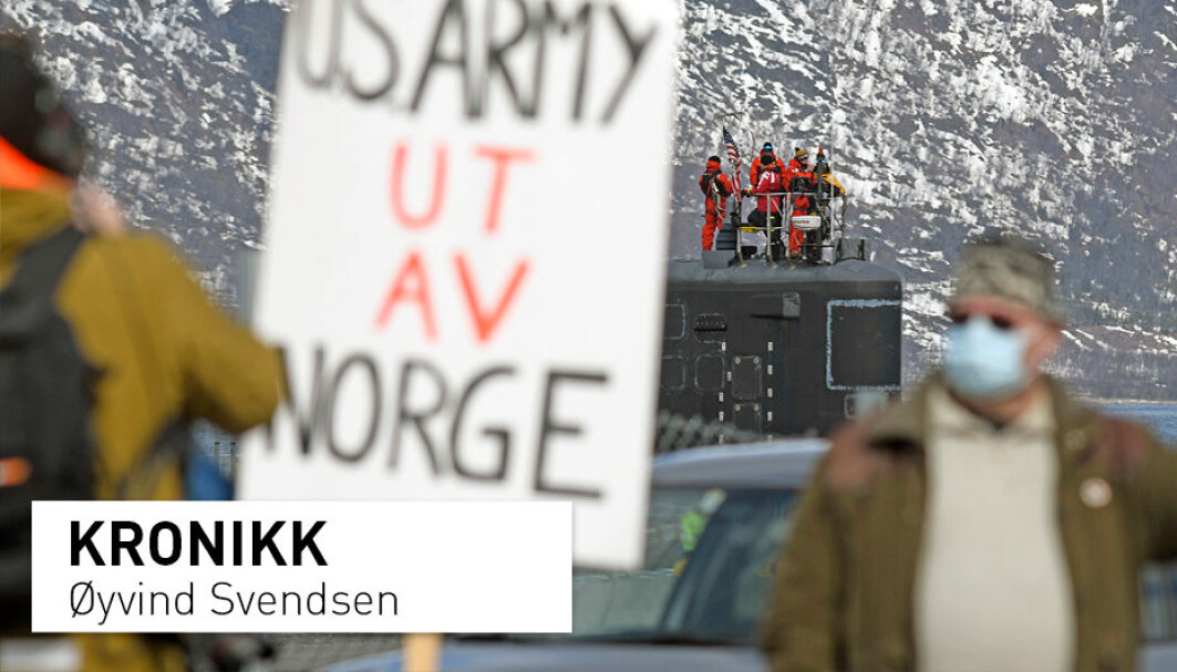 Mange har protestert mot at den amerikanske atomubåten USS New Mexico skulle besøke Tromsø. En spørreundersøkelse om nordmenns holdninger til norsk sikkerhetspolitikk tyder på at vi ønsker lav spenning. NUPI-forsker Øyvind Svendsen spør om det norske folk vil endre mening og ta til seg den nye kalde krigens logikk. Mange har protestert mot at den amerikanske atomubåten USS New Mexico skulle besøke Tromsø. En spørreundersøkelse om nordmenns holdninger til norsk sikkerhetspolitikk tyder på at vi ønsker lav spenning. NUPI-forsker Øyvind Svendsen spør om det norske folk vil endre mening og ta til seg den nye kalde krigens logikk.