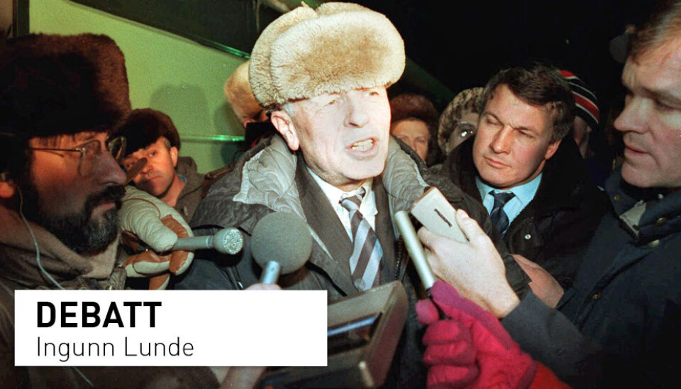 Den sovjetiske dissidenten Andrej Sakharov mottok Nobels fredspris for sitt arbeid med menneskerettigheter. I år markeres 100-årsjubileet for hans fødsel, men en jubileumsutstilling i Moskva går ikke helt etter planen, skriver professor Ingunn Lunde. Her fra hans retur til Moskva i 1986 etter syv år i eksil.