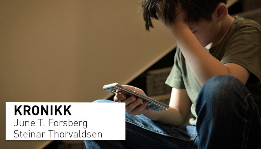 I vår undersøkelse finne vi at elevenes trivsel er betraktelig redusert på alle områder i 2021, og årsaken kan i stor grad forklares av engstelse, ensomhet, sosial distanse og selvopplevd skolefungering under pandemien, skriver to forskere. I vår undersøkelse finne vi at elevenes trivsel er betraktelig redusert på alle områder i 2021, og årsaken kan i stor grad forklares av engstelse, ensomhet, sosial distanse og selvopplevd skolefungering under pandemien, skriver to forskere.