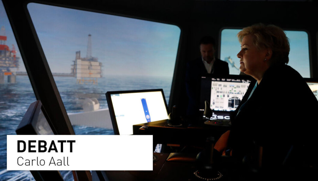 Erna Solberg mener en spørreundersøkelse viser at nordmenn er opptatt av å beholde oljenæringen, men det er det undersøkelsen egentlig viser? Carlo Aall gir sin tolkning. Her fra Solbergs besøk ved simulatorsenteret ved Norsk Maritimt Kompetansesenter i Ålesund. Erna Solberg mener en spørreundersøkelse viser at nordmenn er opptatt av å beholde oljenæringen, men det er det undersøkelsen egentlig viser? Carlo Aall gir sin tolkning. Her fra Solbergs besøk ved simulatorsenteret ved Norsk Maritimt Kompetansesenter i Ålesund.