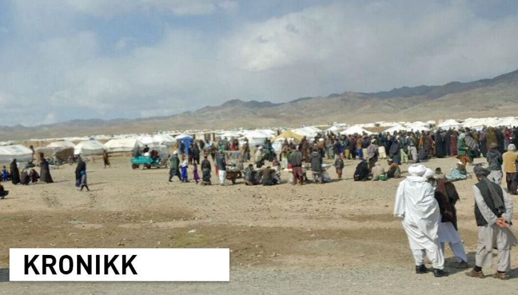 Menneskerettigheter og frihet fra overgrep kan ivaretas selv om det ytes humanitær hjelp, skriver Karim Merchant og Ingrid Nyborg ved NMBU. Avbildet: Koordineringsmøte i en leir for internt fordrevne åtte kilometer øst for Herat, Afghanistan. Menneskerettigheter og frihet fra overgrep kan ivaretas selv om det ytes humanitær hjelp, skriver Karim Merchant og Ingrid Nyborg ved NMBU. Avbildet: Koordineringsmøte i en leir for internt fordrevne åtte kilometer øst for Herat, Afghanistan.