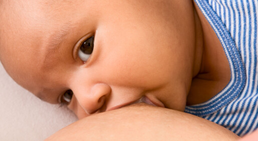 Vaksinerte mødre har antistoffer mot koronaviruset i brystmelka i opptil seks måneder