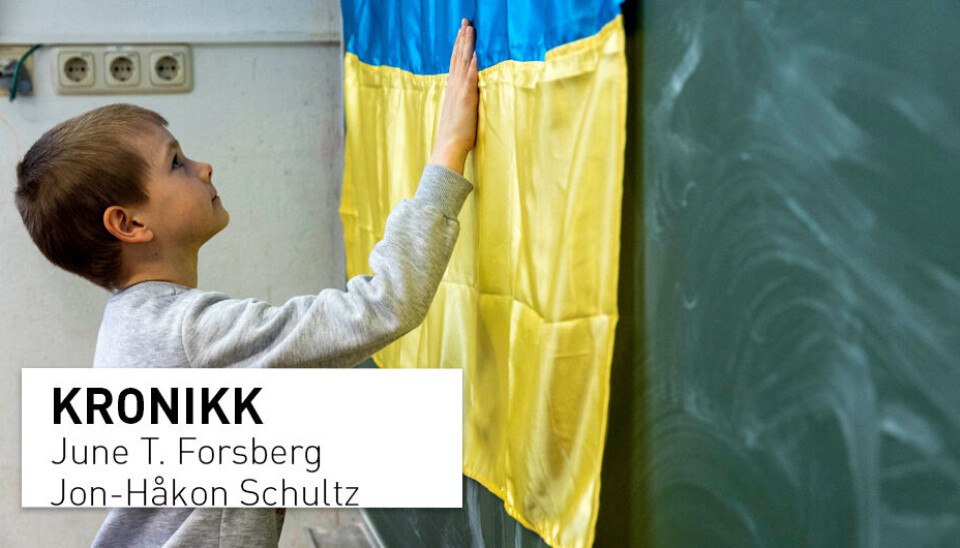 Mange fikk problemer med å fullføre skolegangen etter Utøya. Hva kan vi gjøre bedre for barn som opplever krig i Europa i dag? Avbildet: En gutt som har flyktet fra krigen i Ukraina i et klasserom i Wien.