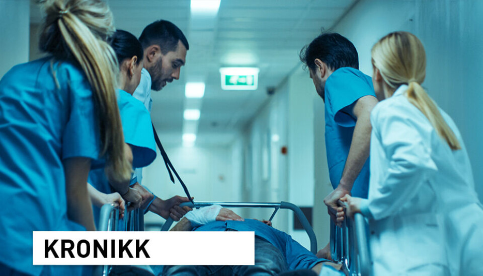 Den politiske viljen til målrettet arbeid innen pasientsikkerhet øker. Men fortsatt er det pasientskade ved cirka hvert åttende somatiske sykehusopphold i Norge, skriver artikkelforfatterne.
