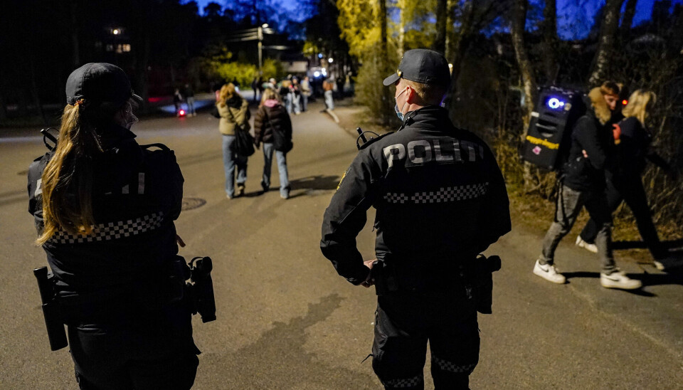 Nye tiltak, som senking av kriminell lavalder, utvide bruken av barnefengsler, og dobbeltstraff, kan kanskje gi politiske seire og «poeng», men det blir nok ikke så mye mindre ungdomskriminalitet av det, skriver kronikkforfatteren.