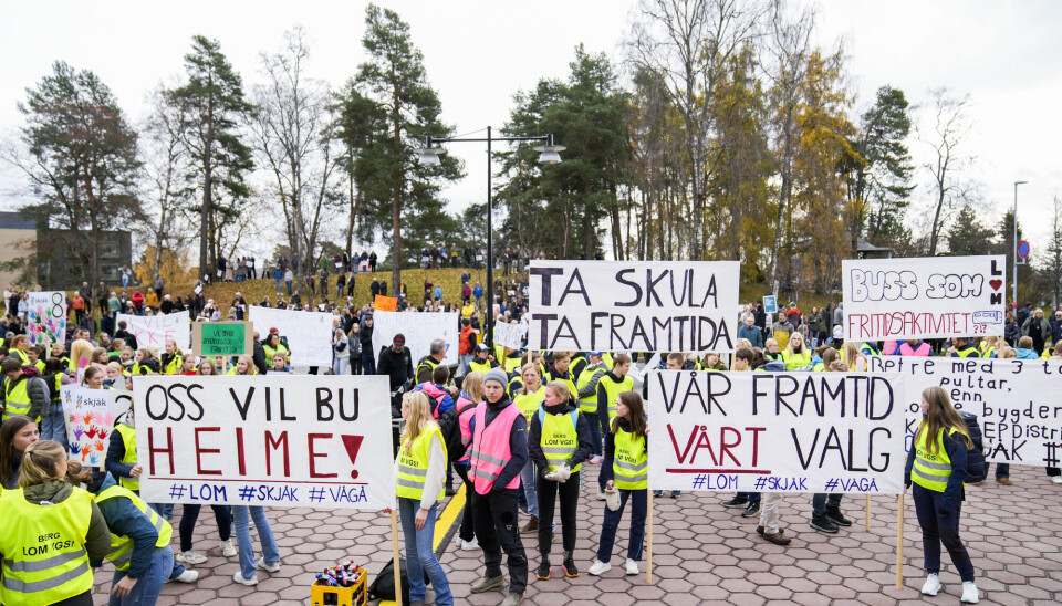 Det finnes andre alternativer til å fortsette som før eller å legge ned skoler, ifølge kronikkforfatterne.