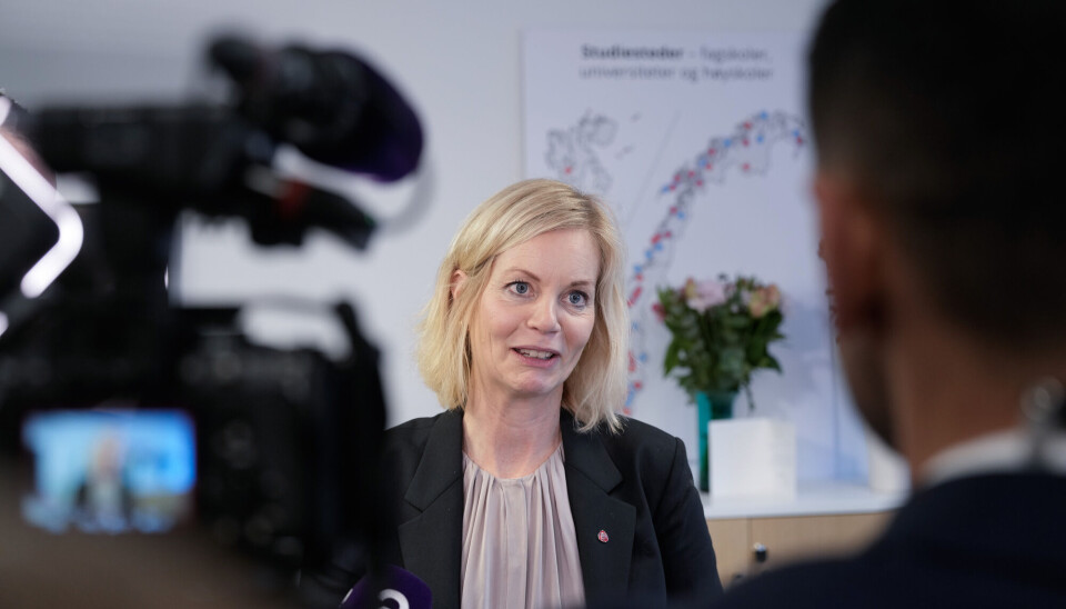 Tida er overmoden for en offensiv og utadvendt kunnskapspolitikk. Vi som arbeider i kunnskapssektoren gleder oss til å bidra, skriver kronikkforfatterne.