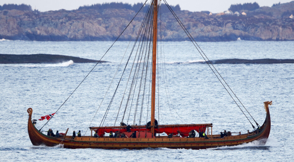 Nei, Draken Harald Hårfagre er ikkje ein kopi av eit langskip fra vikingtida