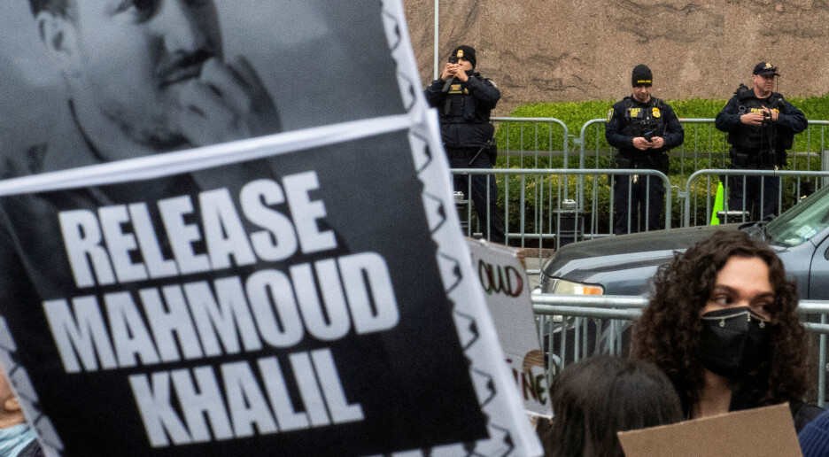 Universitetsledere i USA bøyer seg for makten i et rasende tempo